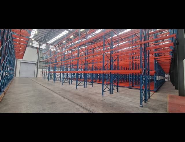 4,209M² WAREHOUSE TO LET IN AIRPORT INDUSTRIA